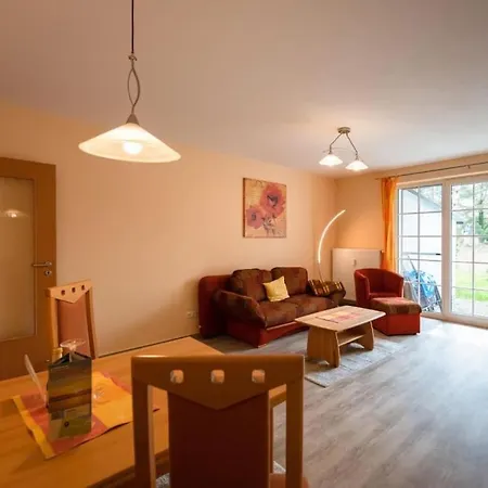 Vakantiehuis In With Terrace Prerow