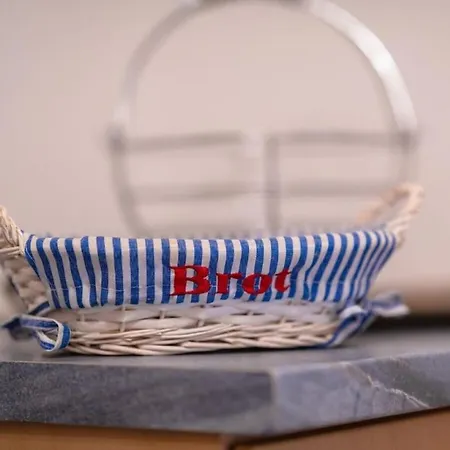 Vakantiehuis In With Terrace *